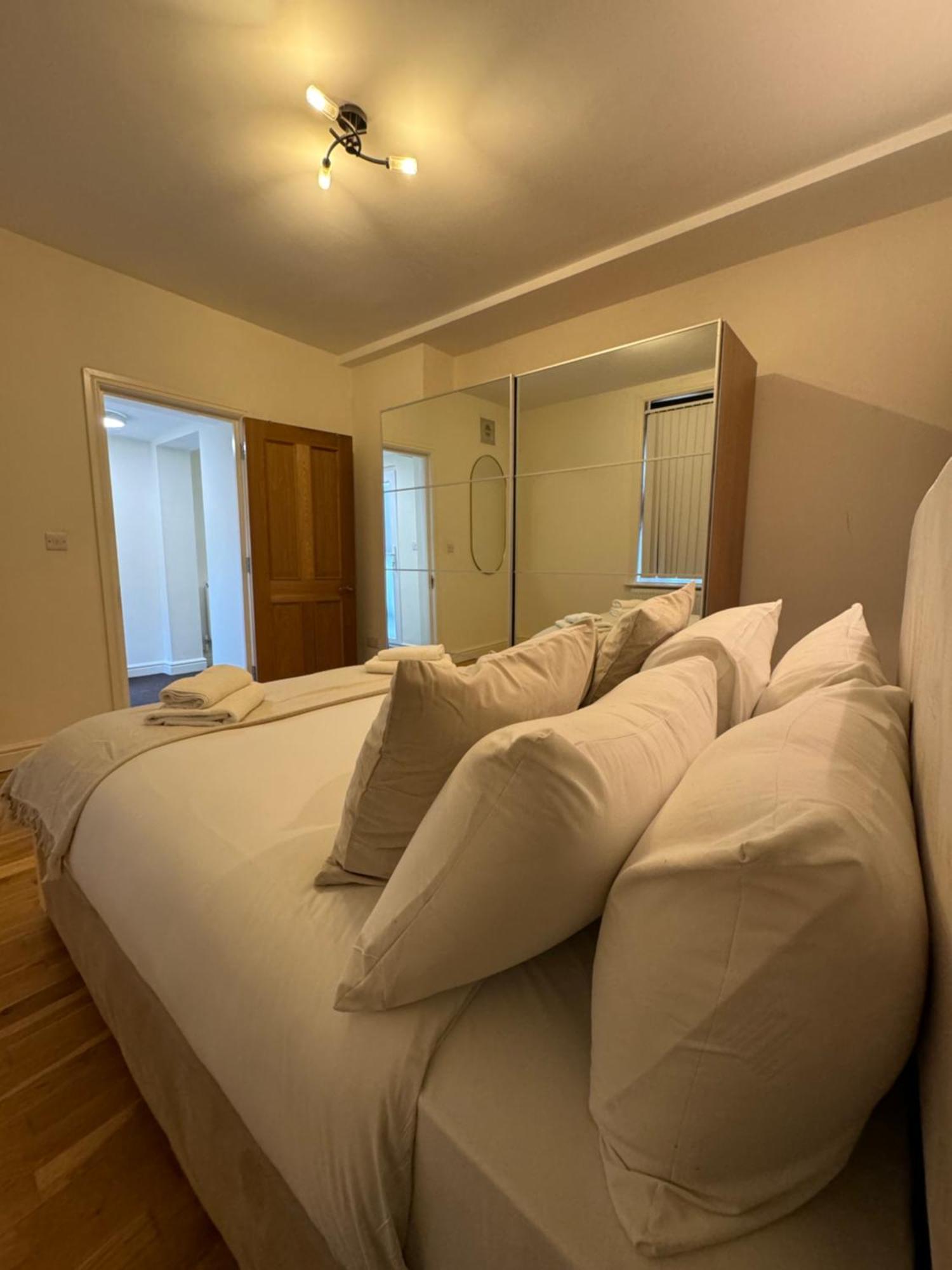 Sutherland Avenue Apartments Лондон Екстериор снимка